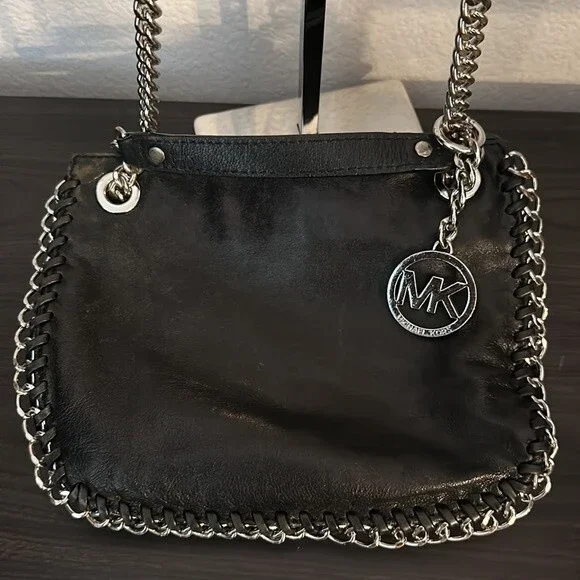 Michael Kors Small Chelsea Messenger Bag Black Leather With Chain - Picture 5 of 9